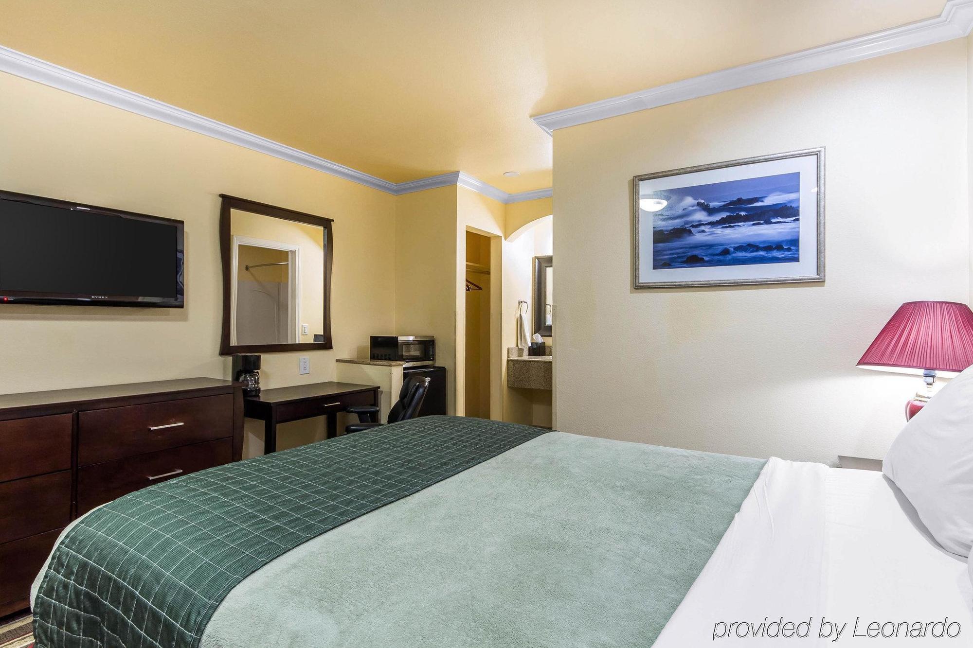 Rodeway Inn & Suites Near The Coliseum & Arena Oakland Ngoại thất bức ảnh