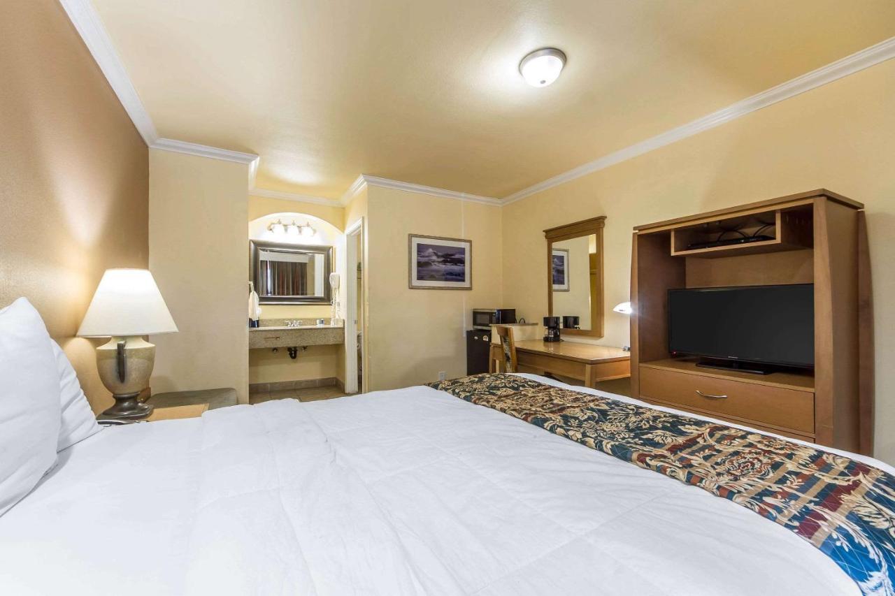 Rodeway Inn & Suites Near The Coliseum & Arena Oakland Ngoại thất bức ảnh