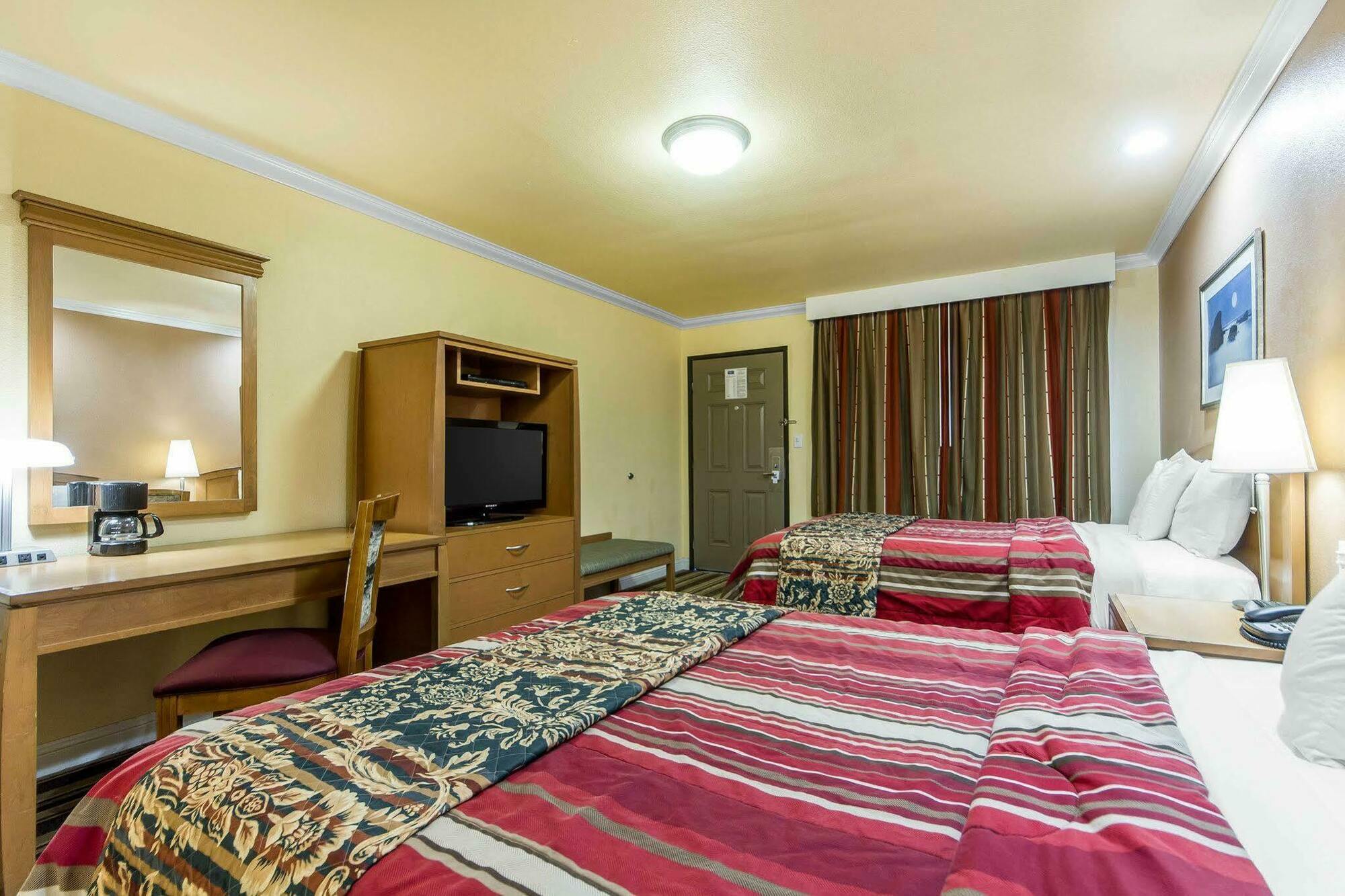Rodeway Inn & Suites Near The Coliseum & Arena Oakland Ngoại thất bức ảnh